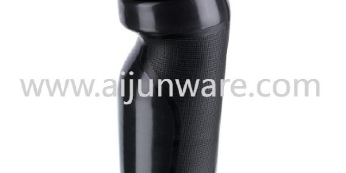 Will a Sports Water Bottle Help You Stay Sharp During Long Practices
