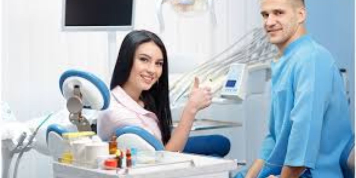 The New Era: Why 2025 Is a Turning Point for Dental Marketing