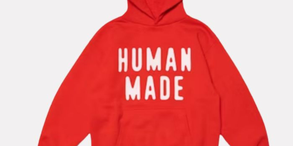 Human Made hoodie street fashion inspo