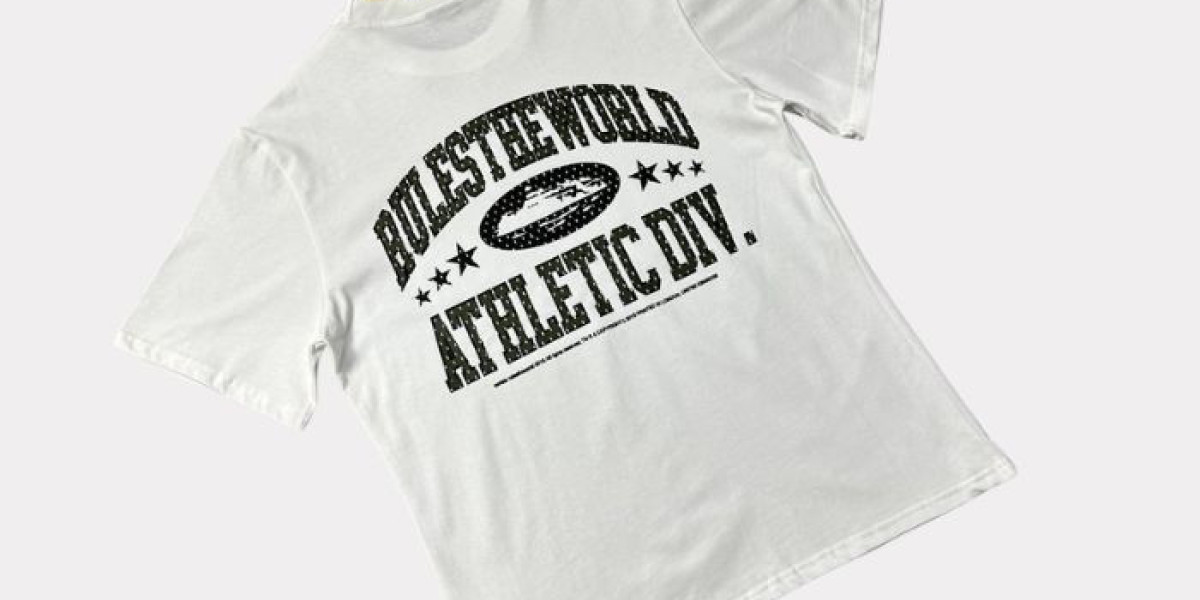 Corteiz shop jackets people pick for cool weather