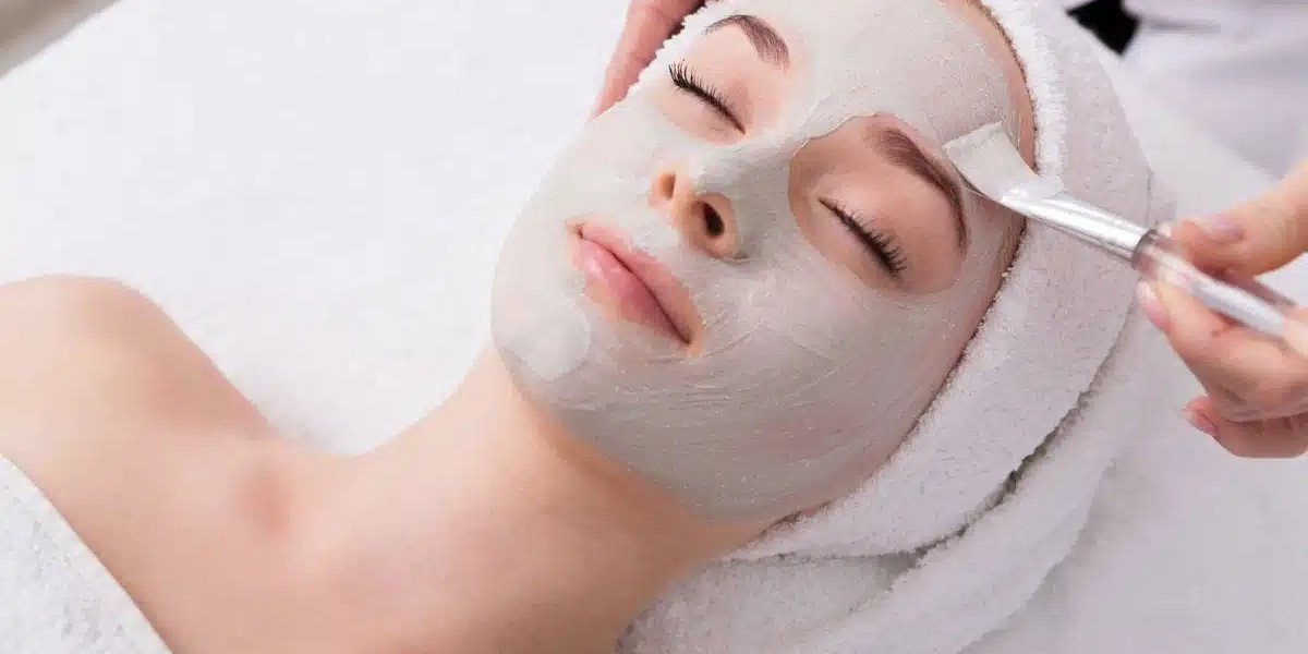 Best Moisturizers to Use After Chemical Peels