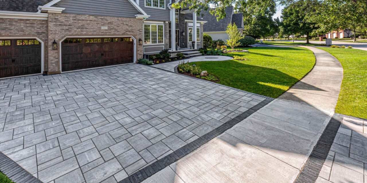 Modern Driveway Replacement: Elevating Your Curb Appeal with Del Mar’s Best Concrete Solutions