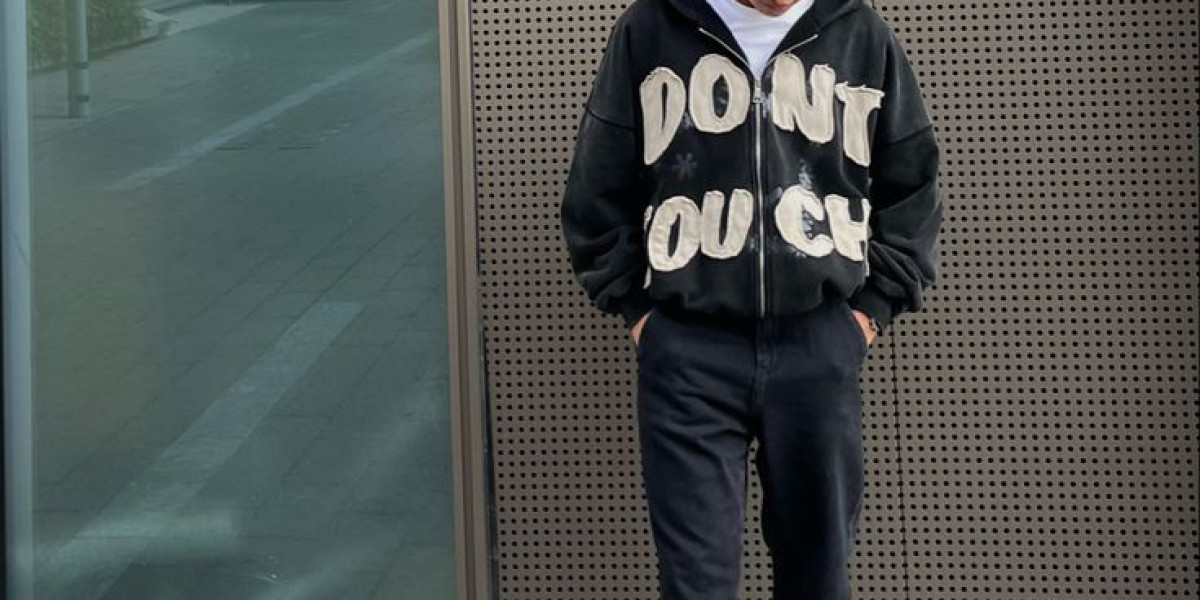 Why Carsicko Tracksuit and Sp5der Hoodie Have Become Streetwear Must-Haves